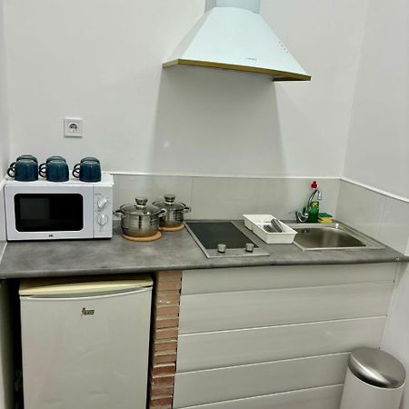 Local Adaptado Madrid Ngoại thất bức ảnh