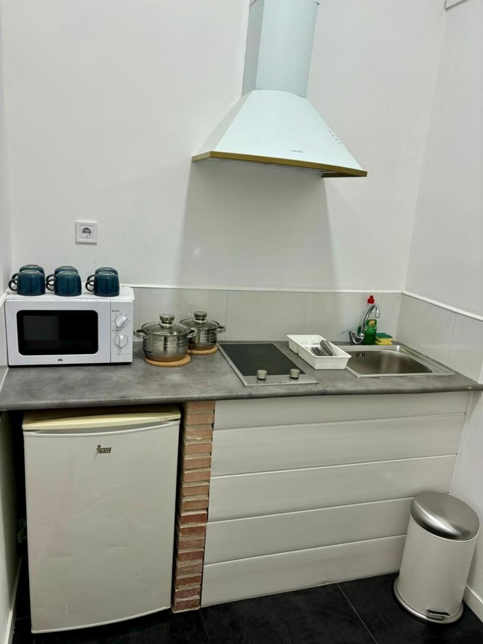 Local Adaptado Madrid Ngoại thất bức ảnh